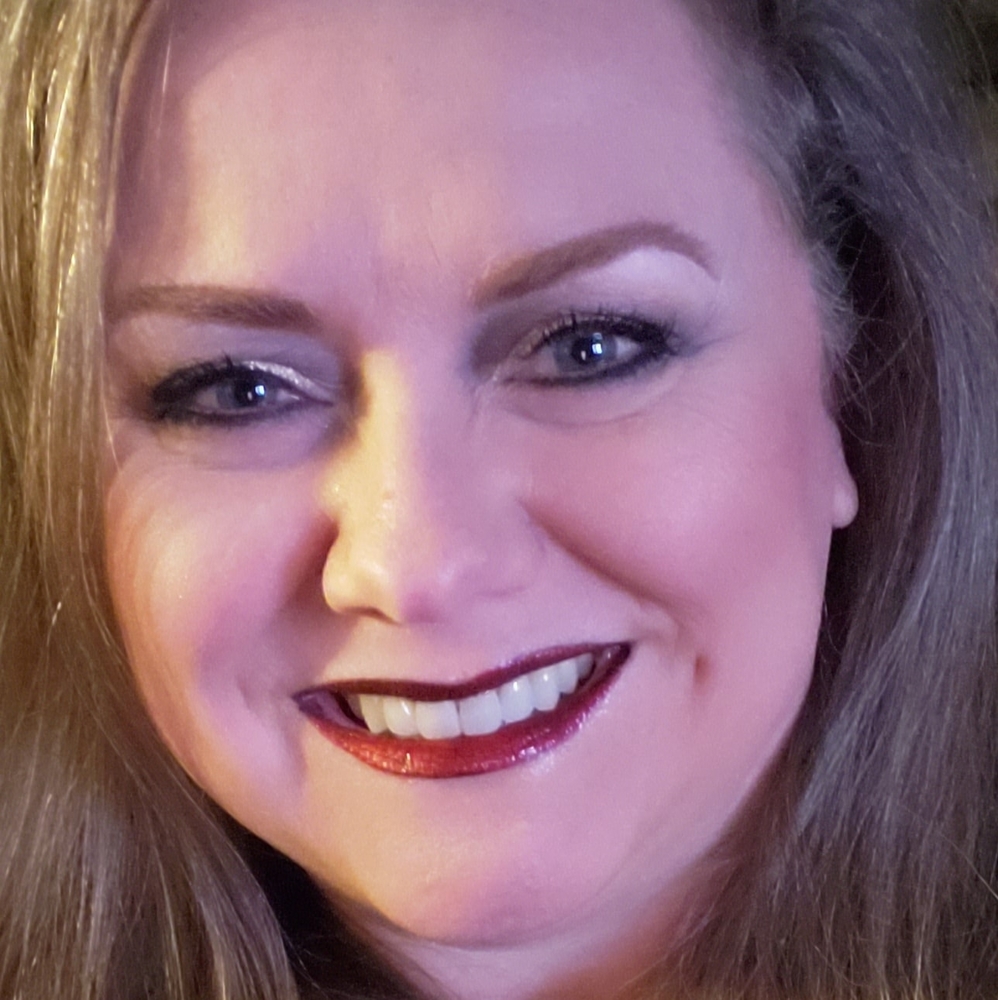 Meet your Posher, Lacey